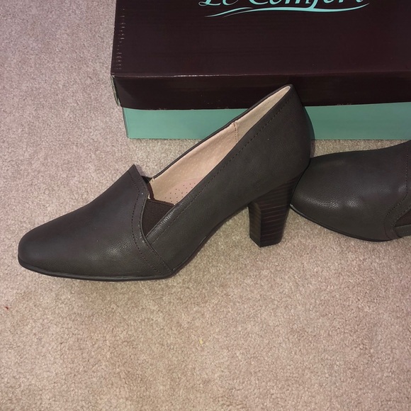 Shoes - Picture 2 of 2